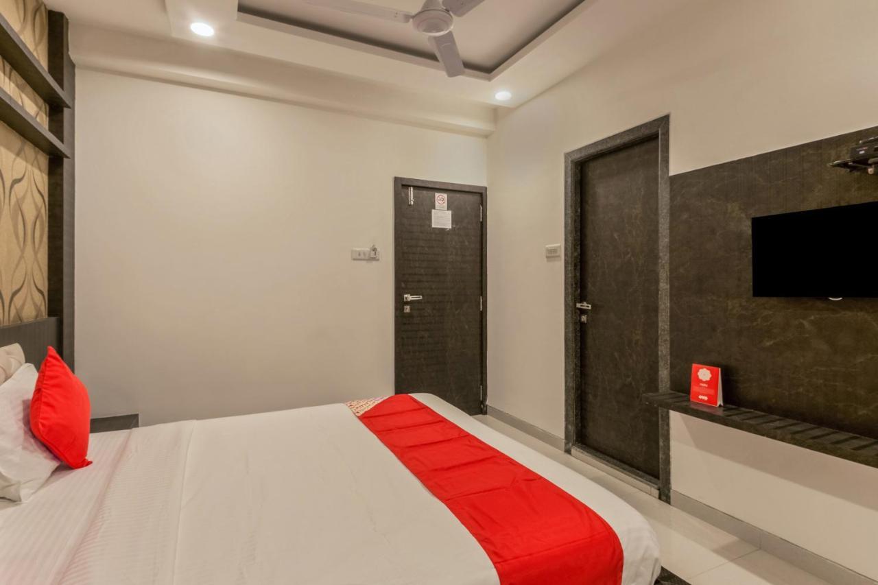 Oyo Flagship 19196 Shree Sai Niladri Residency Shirdi Dış mekan fotoğraf