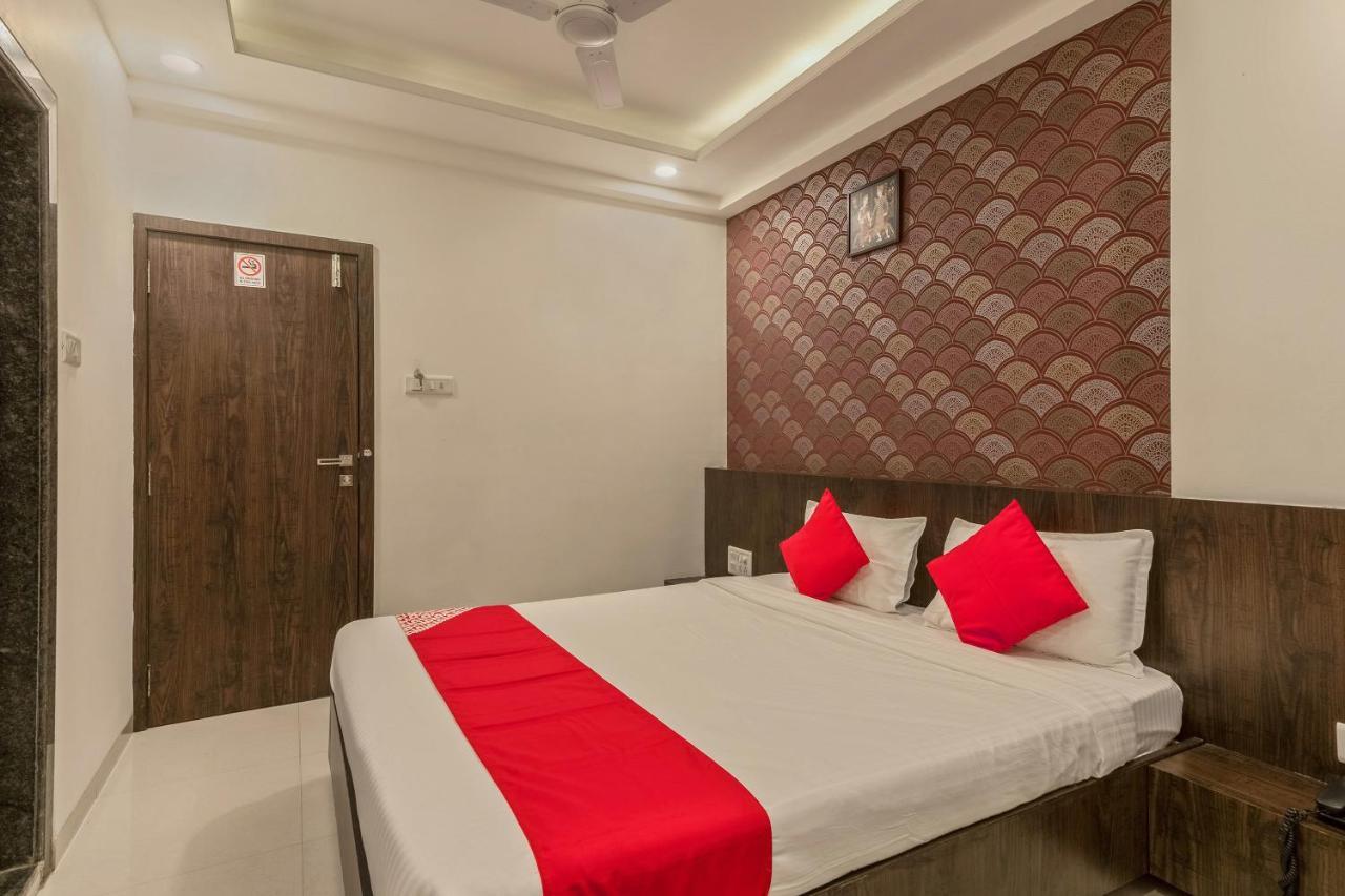 Oyo Flagship 19196 Shree Sai Niladri Residency Shirdi Dış mekan fotoğraf